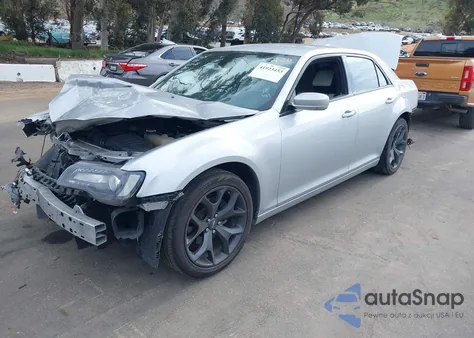 2021 Chrysler 300 300S из США, поврежденный, VIN 2C3CCABG1MH523618